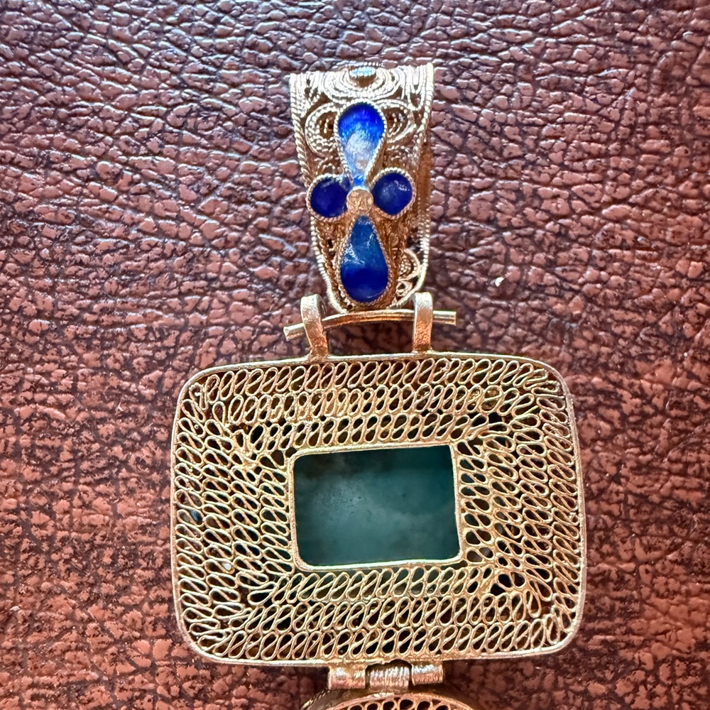 Gold-Tone Pendant Necklace with Turquoise and Amethyst Source Unknown - Picture 11 of 12